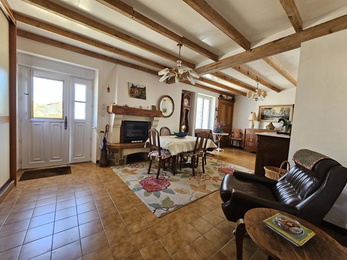 Image No.10-4 Bed House for sale