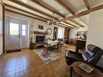 6f57462647a5bf305425981cede6b95447ec666a35400