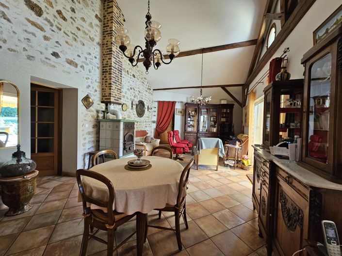 Image No.15-4 Bed House for sale