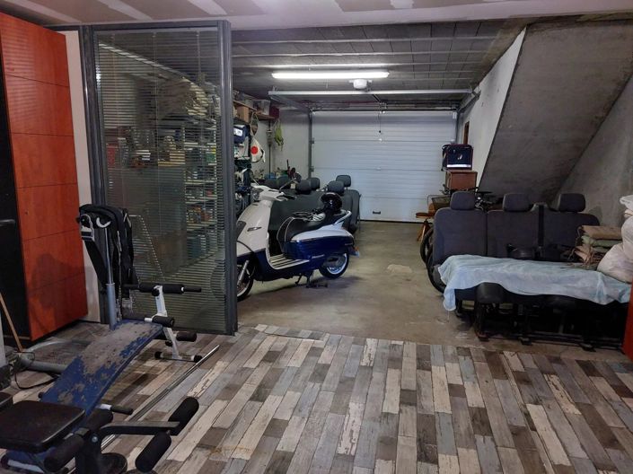 Image No.14-5 Bed House for sale