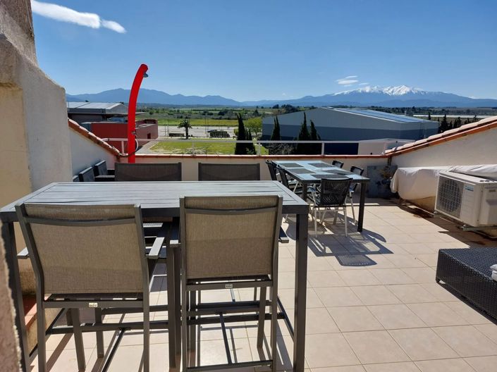 Image No.9-5 Bed House for sale