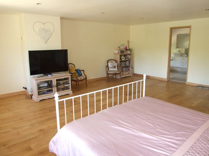 Image No.5-Maison de 10 chambres à vendre à Boresse-et-Martron