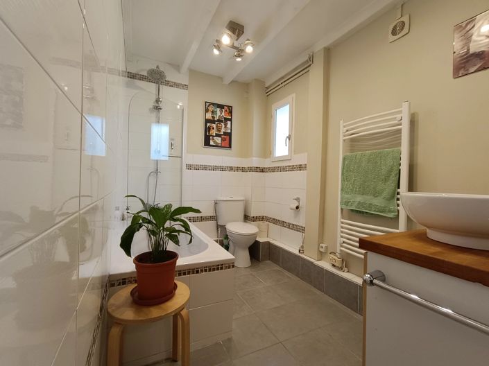 Image No.10-3 Bed Village House for sale