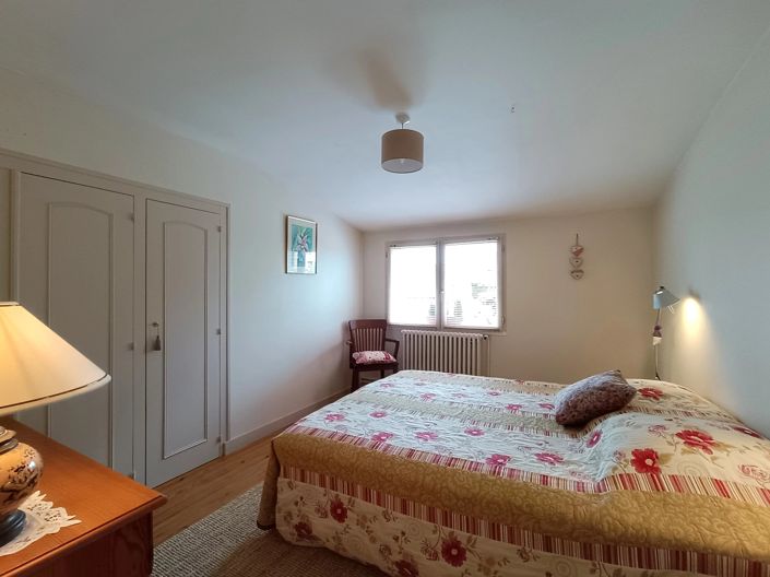 Image No.11-3 Bed Village House for sale