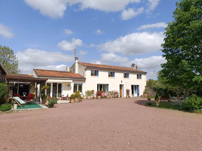 Image No.15-3 Bed Village House for sale