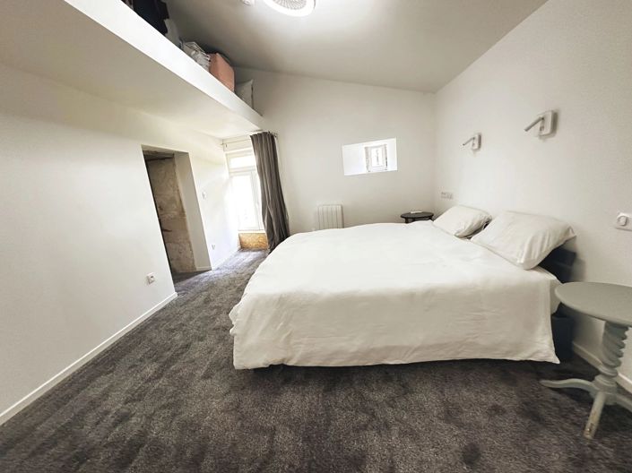 Image No.6-4 Bed House for sale