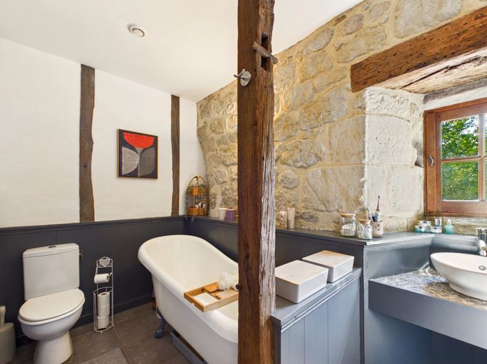 Image No.11-6 Bed House for sale