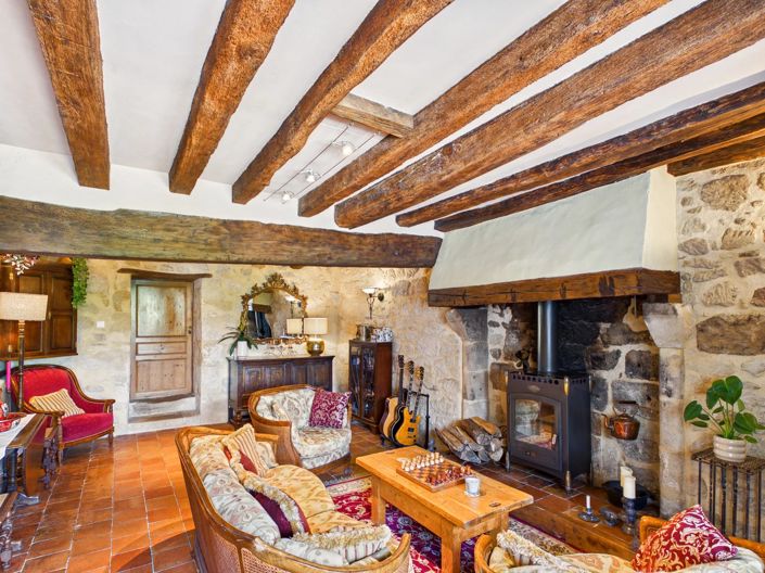 Image No.7-6 Bed House for sale