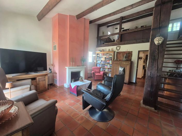 Image No.4-2 Bed House for sale