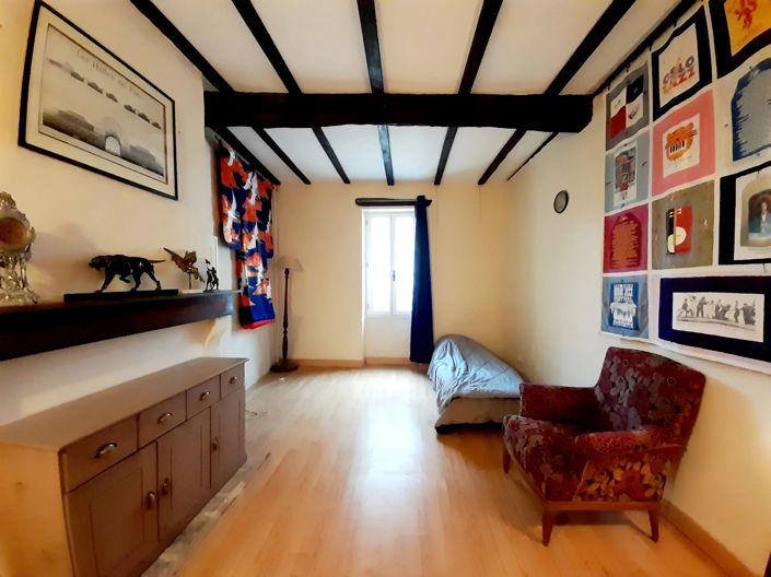 Image No.7-3 Bed Village House for sale