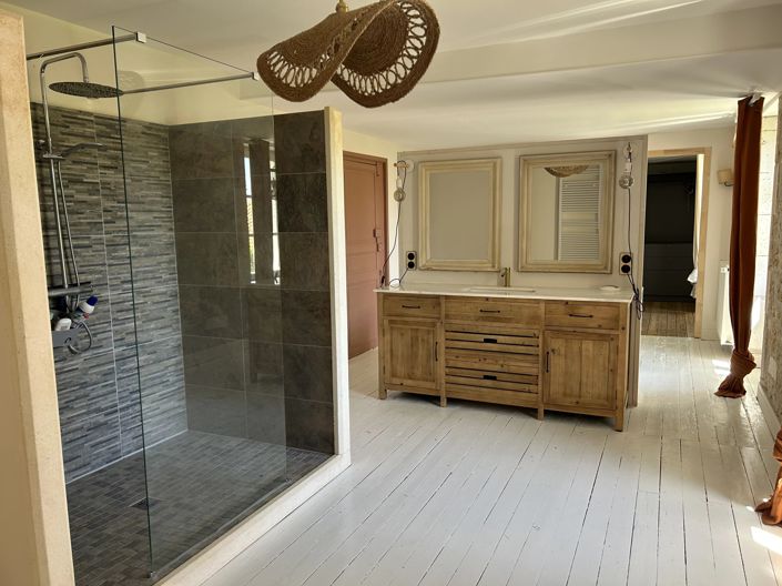 Image No.11-5 Bed House for sale