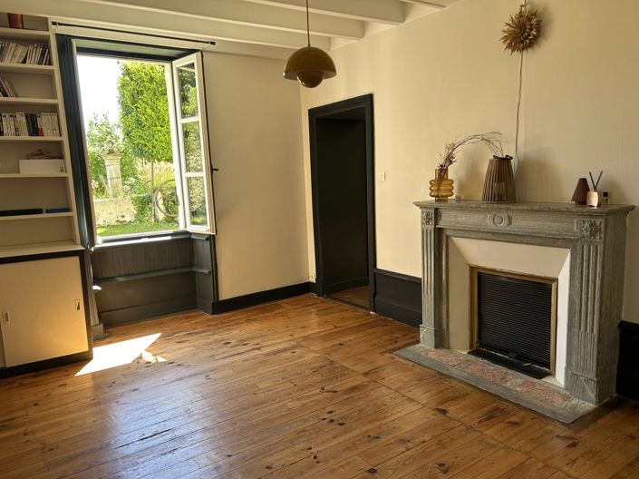 Image No.9-5 Bed House for sale