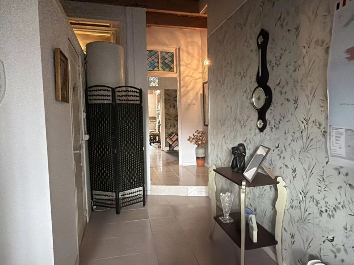 Image No.5-2 Bed House for sale