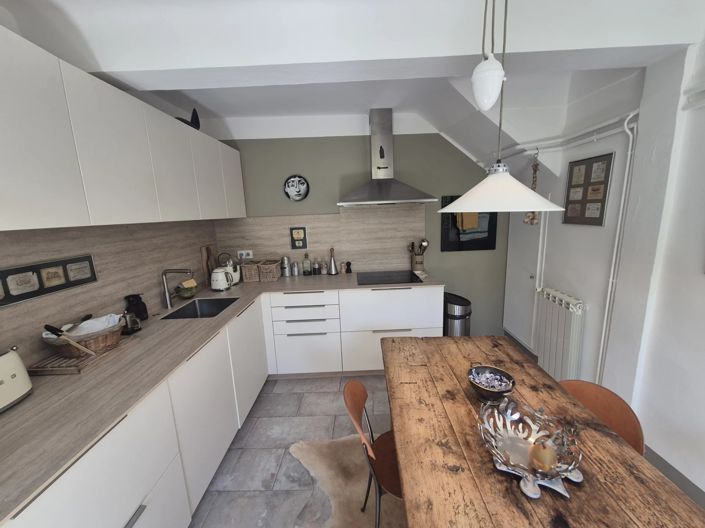 Image No.15-2 Bed House for sale