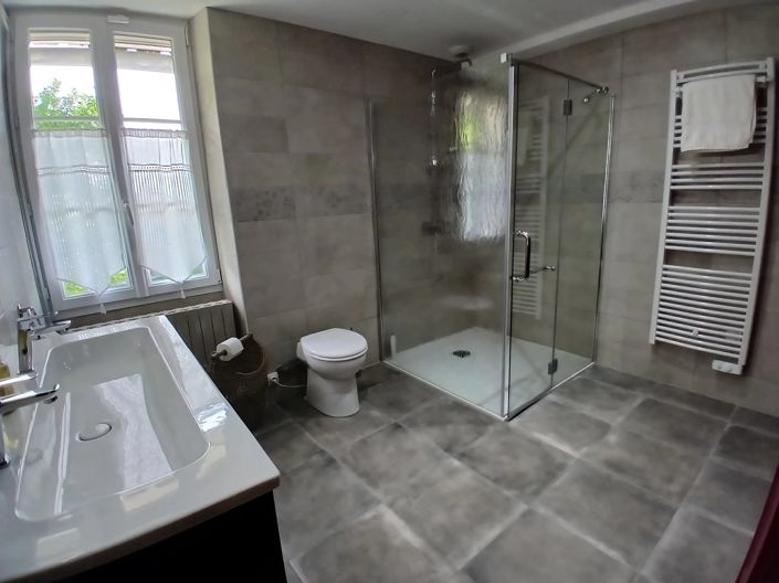 Image No.11-4 Bed House for sale