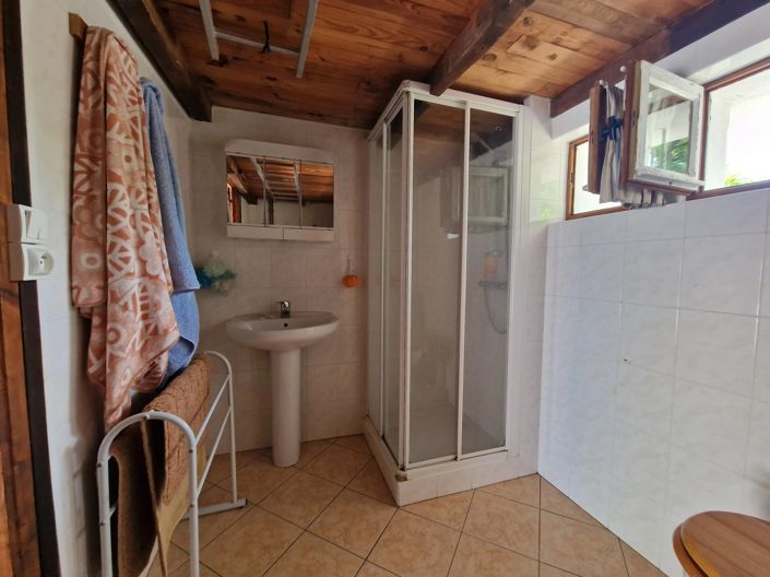 Image No.12-2 Bed House for sale