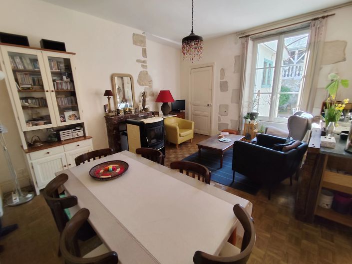 Image No.3-3 Bed House for sale