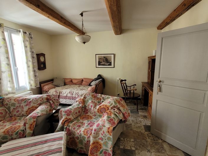 Image No.11-3 Bed House for sale