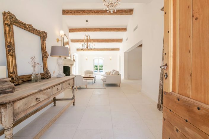 Image No.8-4 Bed House for sale