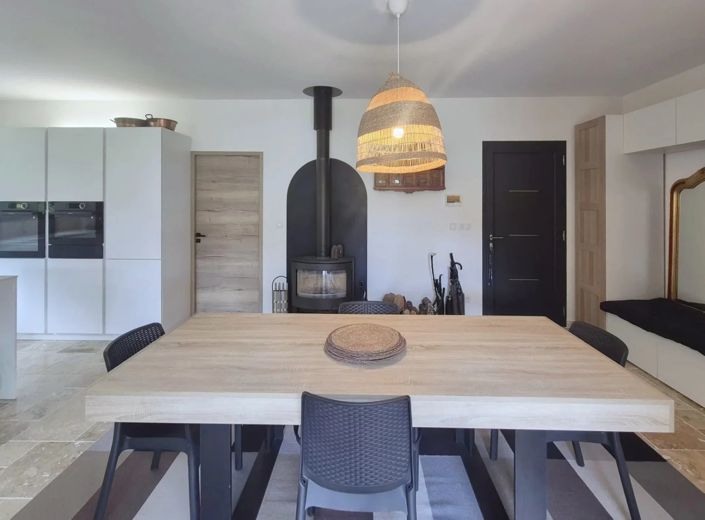 Image No.8-2 Bed House for sale
