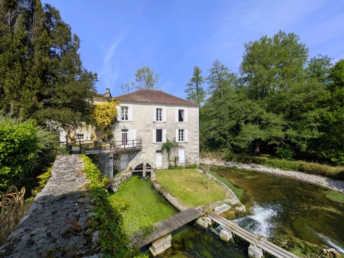 Image No.10-7 Bed House for sale