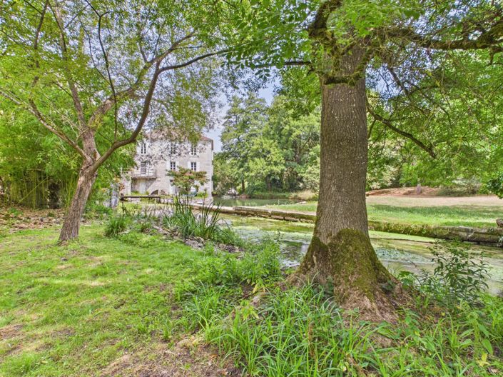 Image No.9-7 Bed House for sale