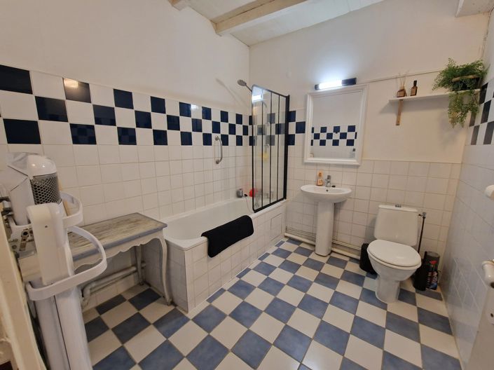 Image No.6-1 Bed Village House for sale