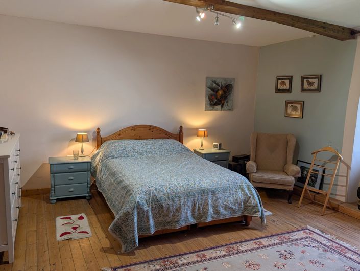 Image No.7-5 Bed House for sale