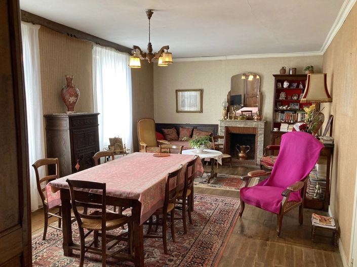 Image No.9-4 Bed House for sale