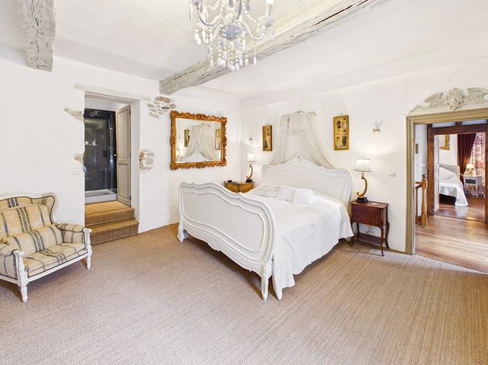 Image No.11-6 Bed Village House for sale
