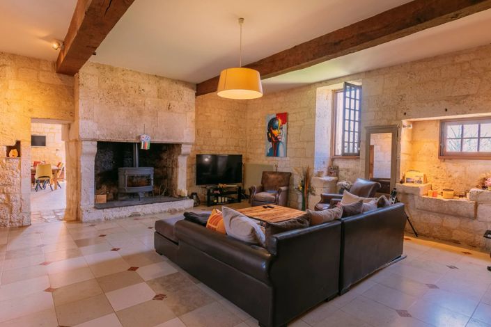 Image No.3-6 Bed House for sale