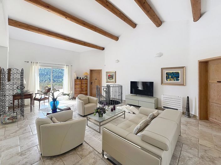 Image No.10-4 Bed House for sale