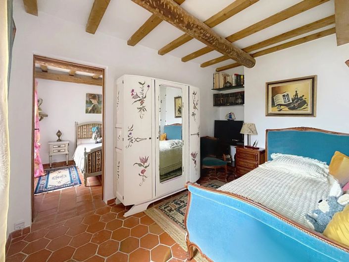 Image No.8-4 Bed House for sale