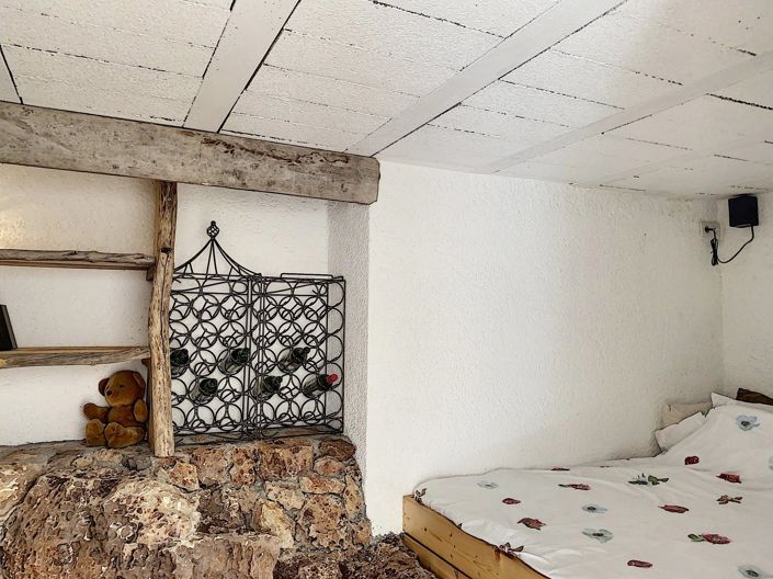 Image No.11-4 Bed House for sale