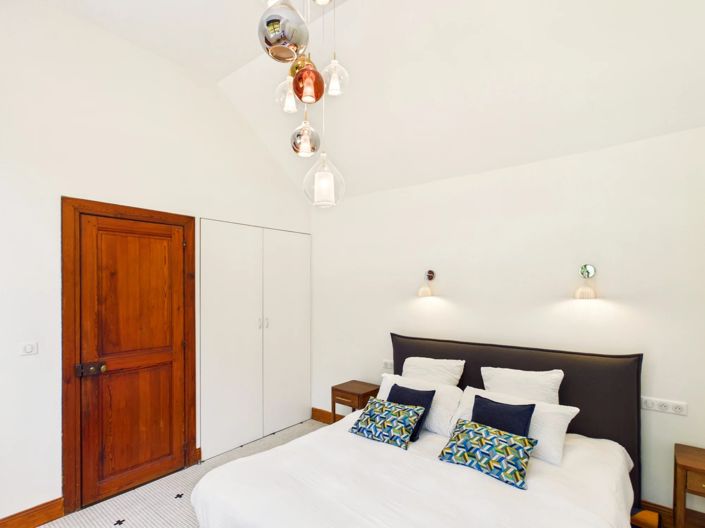 Image No.12-8 Bed House for sale