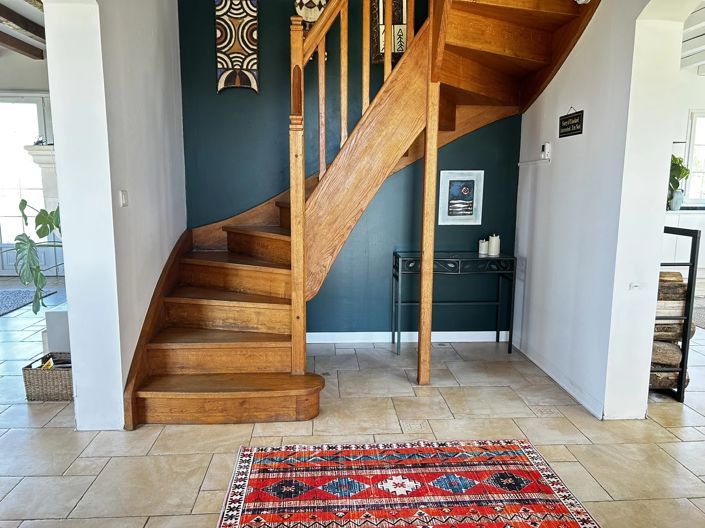Image No.6-4 Bed House for sale