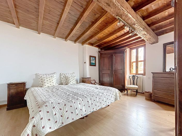 Image No.9-4 Bed House for sale