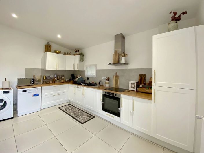 Image No.13-3 Bed House for sale