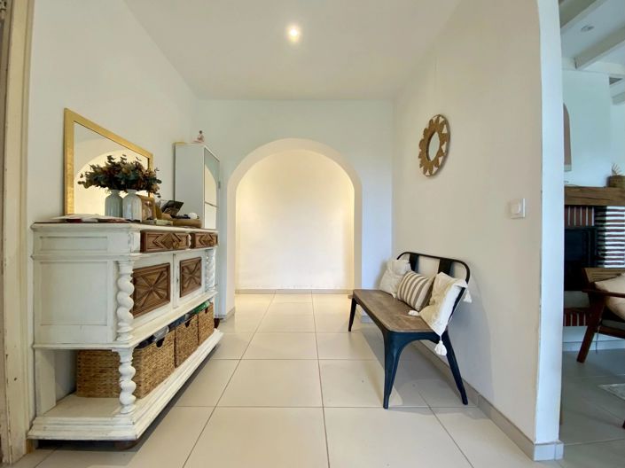 Image No.6-3 Bed House for sale
