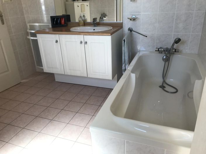 Image No.11-2 Bed House for sale
