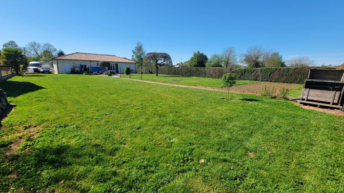 Image No.15-3 Bed House for sale