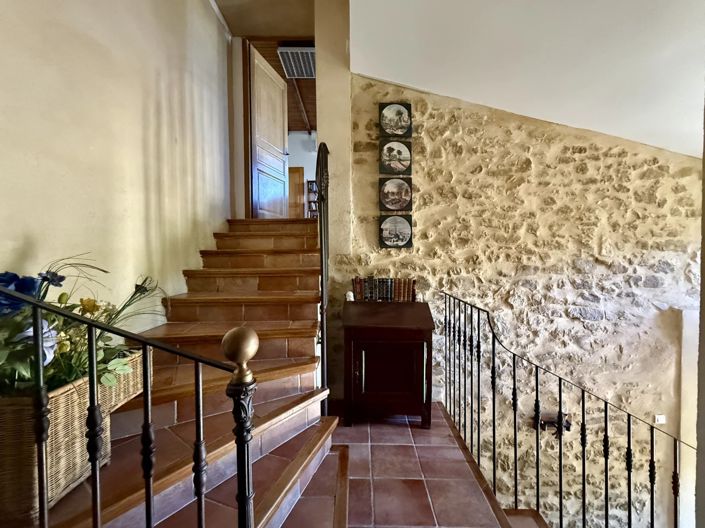 Image No.11-9 Bed House for sale