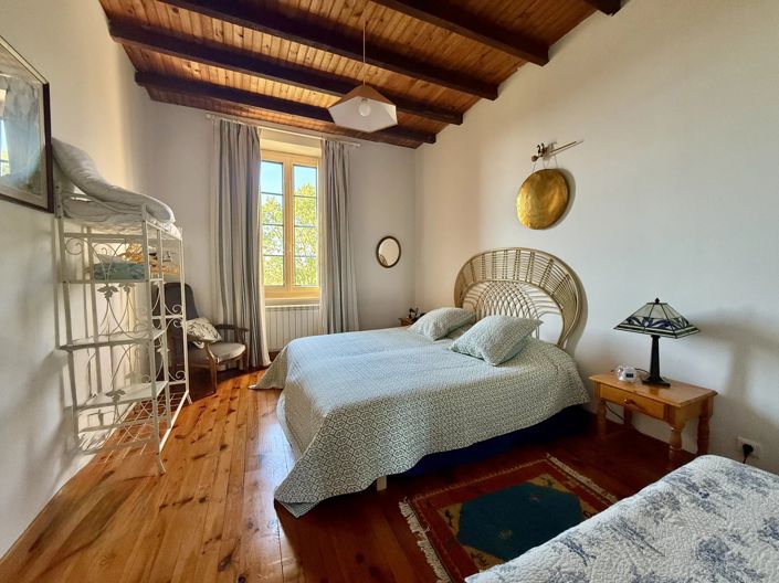 Image No.13-9 Bed House for sale
