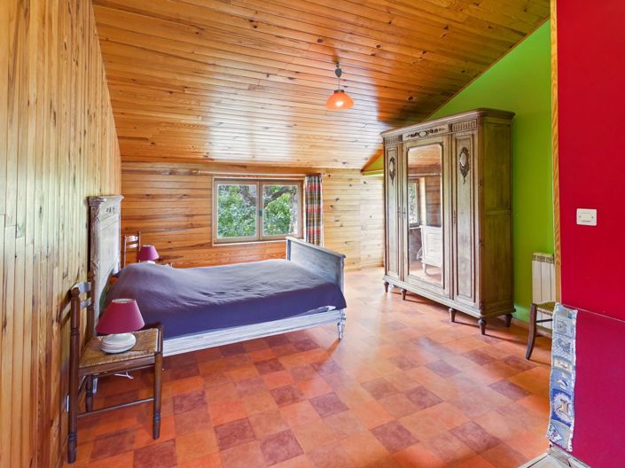 Image No.10-7 Bed House for sale