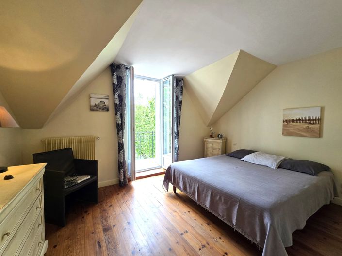 Image No.10-4 Bed House for sale