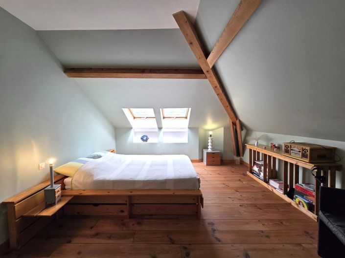 Image No.12-4 Bed House for sale