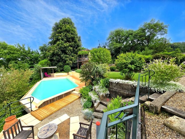 Image No.2-4 Bed House for sale