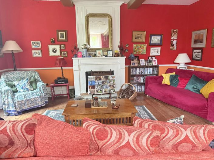 Image No.4-8 Bed Village House for sale