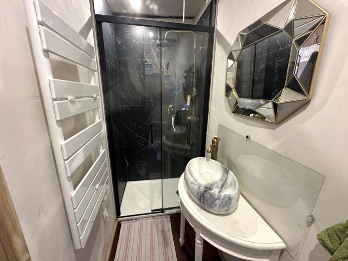 Image No.7-2 Bed House for sale
