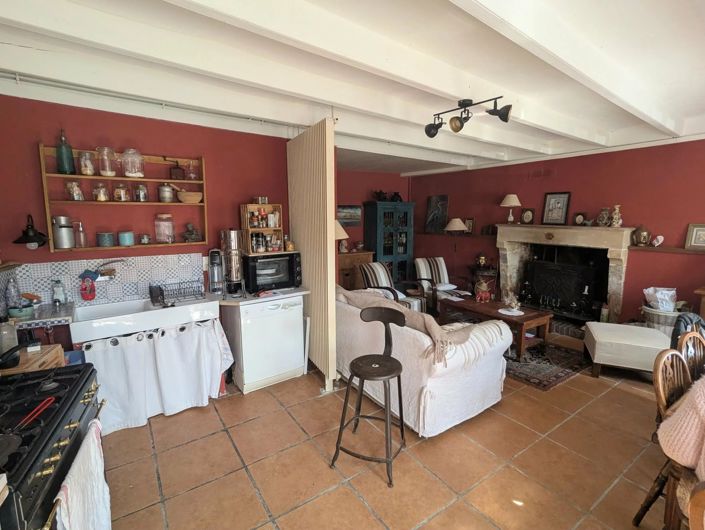 Image No.4-3 Bed Village House for sale
